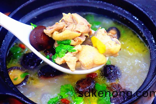 金寨老(lao)鷄湯(tang)